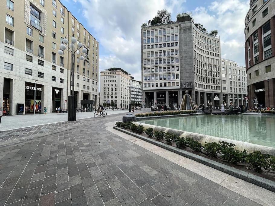 Duomo-San Babila-Tribunale Wifi-Netflix Milão Exterior foto